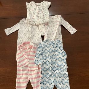 Aiden & Anais footed pajamas set 5 pairs 0-3 months